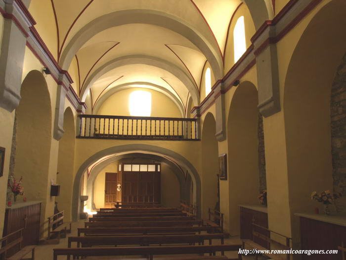 INTERIOR DEL TEMPLO HACIA EL ESTE